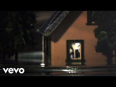 Set Out To Discover - Rue Royale