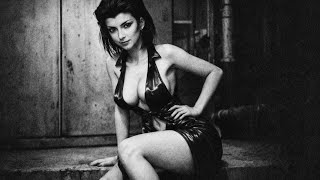 Anne Bloom - LOST IN PARADISE // Darkwave, Post Punk