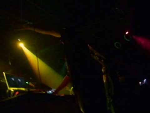 Live Cut Killer vs Mike One