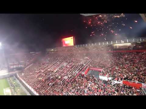 "Semifinal Copa libertadores Estudiantes de La Plata vs flamengo Recibimiento " Barra: Los Leales &bull; Club: Estudiantes de La Plata &bull; País: Argentina