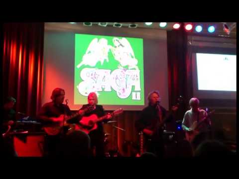 Saga: Om tiden stått still, live at Bryggarsalen 2014