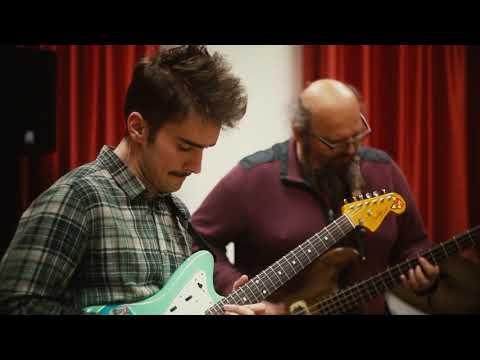 YEAHKI TRIBE - KICKS