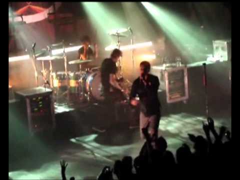 01 - Angels & Airwaves - Call To Arms live at Bataclan, Paris