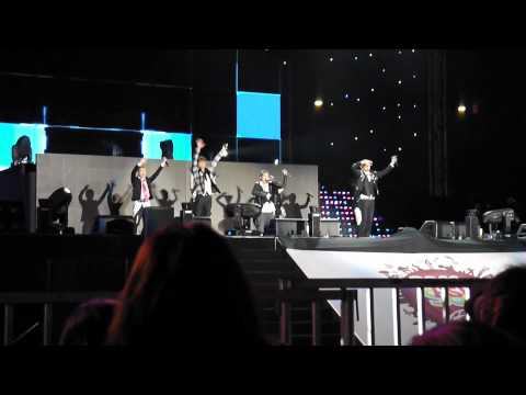 [Fancam] AAA @ Asia Song Festival 2011 Oct.15
