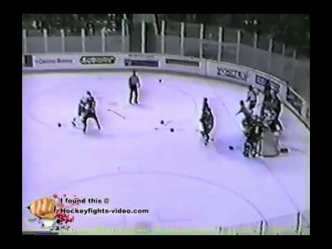 Jan 11, 1998 Adam Nittel Spylo vs Darcy Harris Erie Otters vs Kitchener Rangers OHL