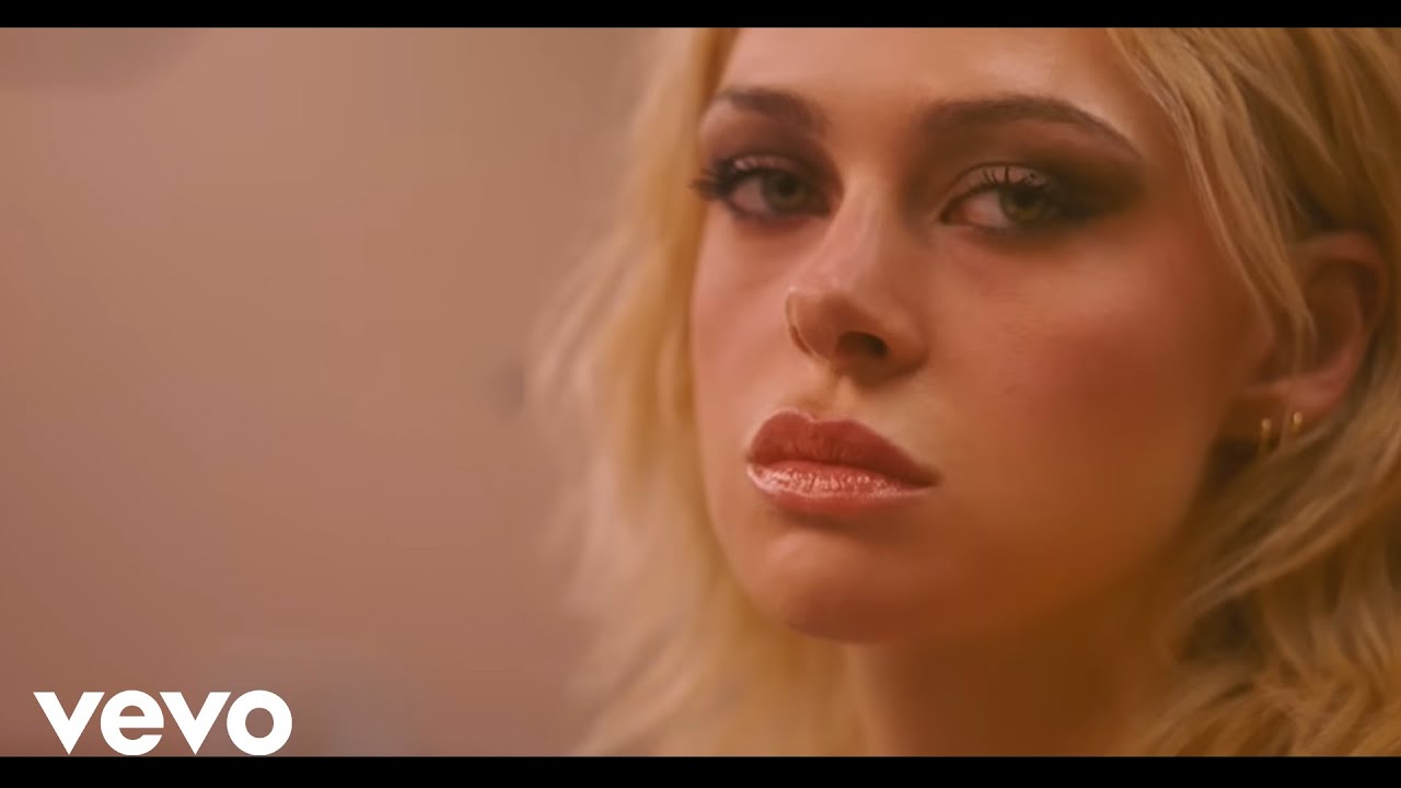 Sia and Kylie Minogue - Dance Alone (Music Video)