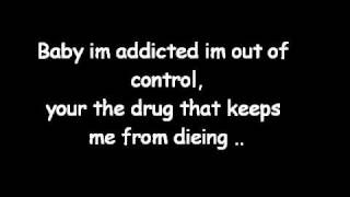 Enrique Addicted Lyrics