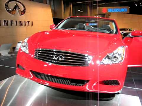 2009 Infinity G37 Convertible at the Montreal International Autoshow