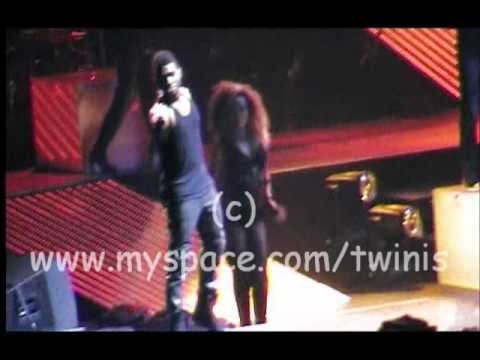 Usher in Berlin OMG Tour 2011