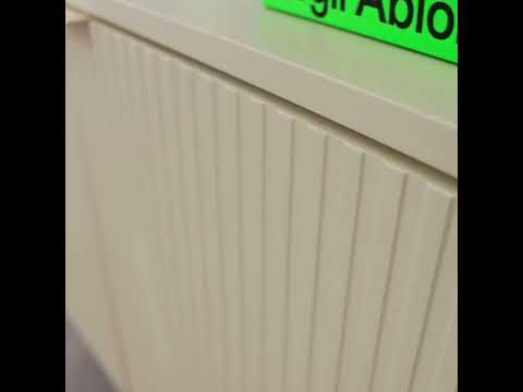 Video Molly - Buffet 4 portes en bois et m&eacute;tal L180cm