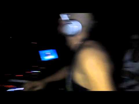 Dj Irra in FRIDAYS NIGHT #RECREOVIP