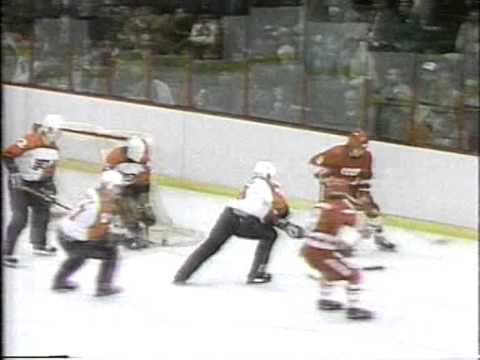 PHILADELPHIA FLYERS - USSR (SUPERSERIE 1982/83) (1)