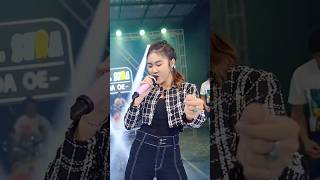 Download lagu Yang Penting Happy - Dike Sabrina (suka suka joget di pinggir jalan) #musik #koplo #dangdut mp3