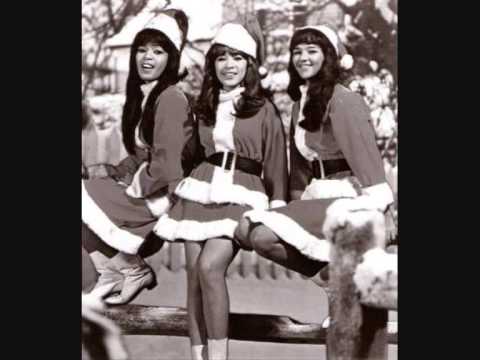 The Ronettes - I Saw Mommy Kissing Santa Claus - Christmas Radio