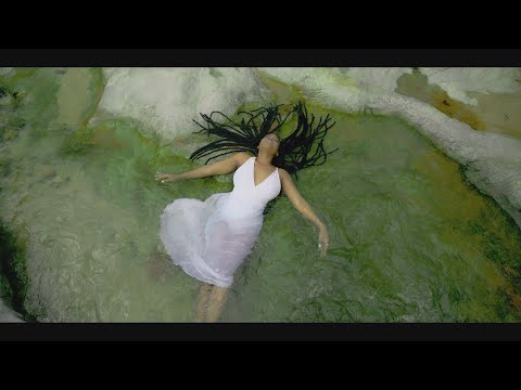 Ange Carla - Manman Lavi Feat. Opak (Official Video)