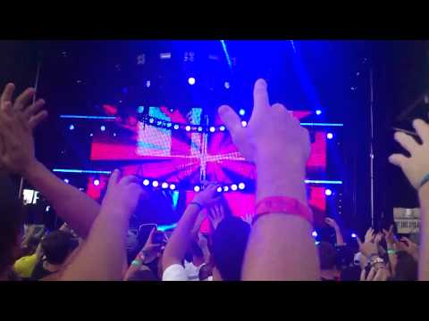Swanky Tunes Live at Veld Music Festival Toronto 2012 - Somebody That I Used To Know (Gotye)