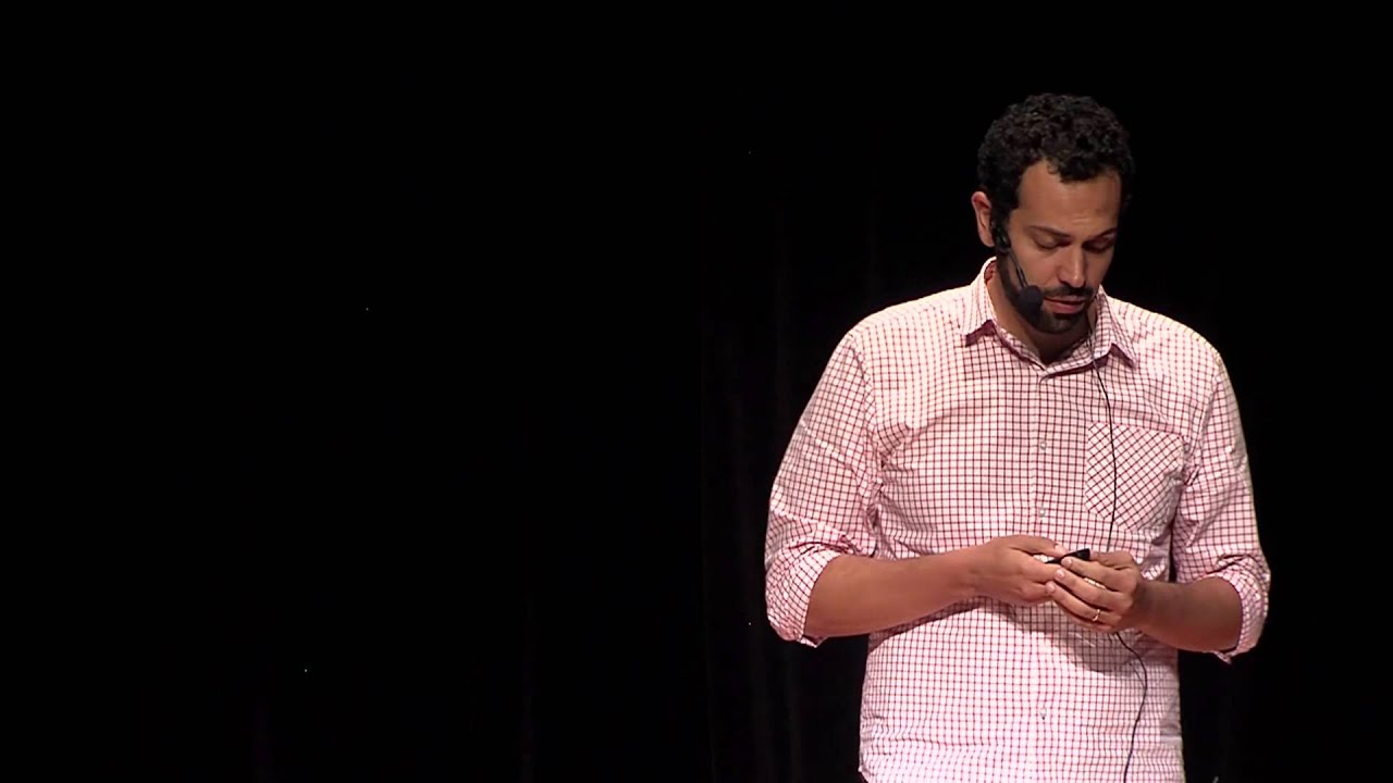 Housing renovations and social transformation | Fernando Assad | TEDxLaçador