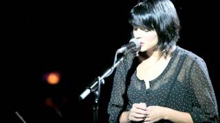Norah Jones - Talk to me of Mendocino (live)