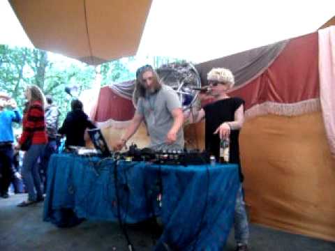 Fusion Festival 2011 - Paul Schal feat. Mz Sunday Luv  (live) part 2