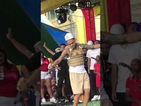 mc cabelinho zoando mandando passinho em show🔥💥