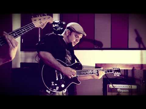 Green Monkey  - Steppin´ - Live@IoRecording - (Soulive Cover)