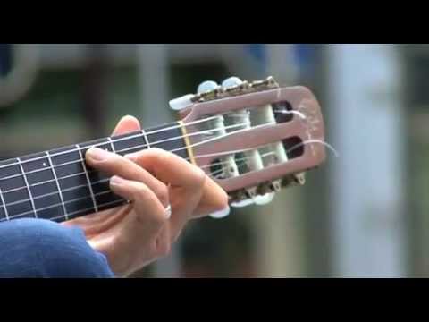Amsterdam street music - Eugenio Martinez busking in the Rembrandtplein 2011