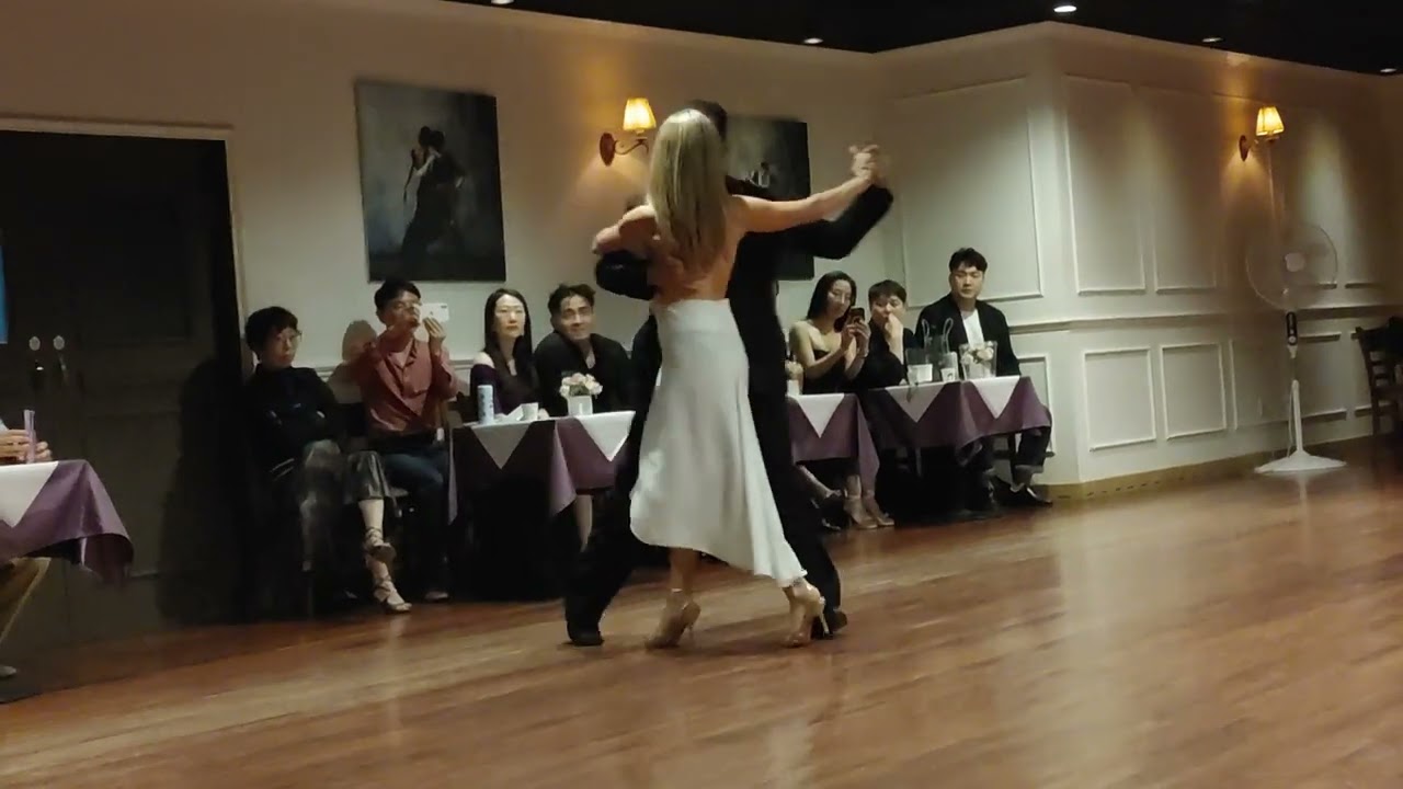 Carolina Bonaventura & Leandro Gomez