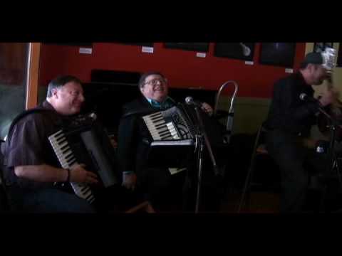 Trio Davide - Berkeley Cheeseboard - [OFFICIAL VIDEO]