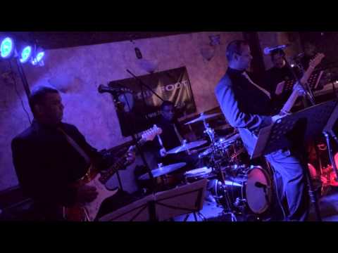 BIGFOOT BAND - Toronto -  bringing the house down at the BayLeaf Restaurant - New Year 2014