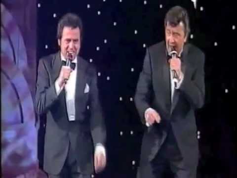 Bobby Solo e Little Tony   Non si cresce mai   Sanremo 2003