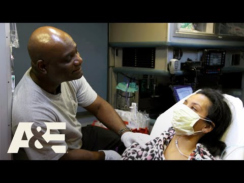 Nightwatch: EMT Sings To Comfort Patient After Traumatic Event | A&E