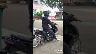 Download lagu dj belalang kekek mp3