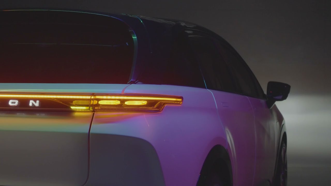 鴻海電動車實車搶先看 2021科技日預告影片大方露