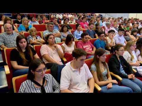 Ceremonia de entrega de guardapolvos blancos