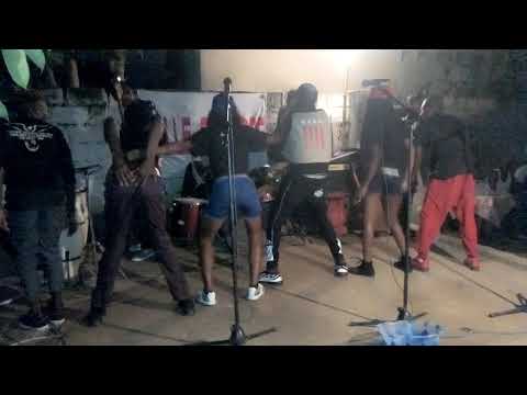 Leader balle n'a chambre chez popaul eyinda bana nzela singa