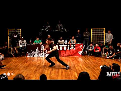 BATTLE BAD 2012 - 1/4 FINALE BREAK 1 VS 1 - QUALIF UK BBOY -  DANY VS SWEET - HKEYFILMS