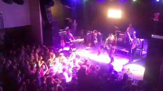 Deer Tick - Something To Brag About (live) New Year&#39;s Eve