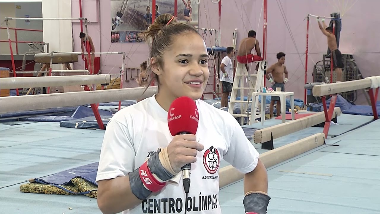 Conheça a rotina de atletas da ginástica artística