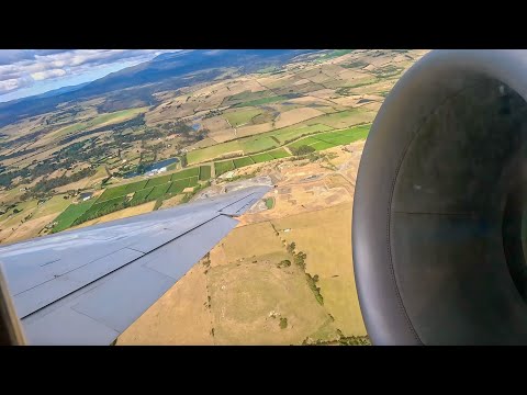 QantasLink Boeing 717-200 takeoff from Launceston