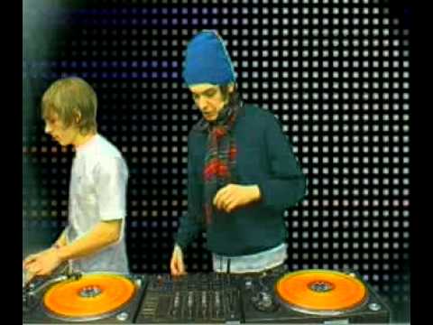 Easy Changes @ RTS.FM Studio - 20.03.2009 : Dj Set (VJ Mix by ST25)