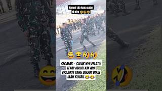 Download lagu Saat Prajurit TNI uji nyali joget depan pelatih yang lagi mengang selang bikin ngakak 😂😂😅 mp3