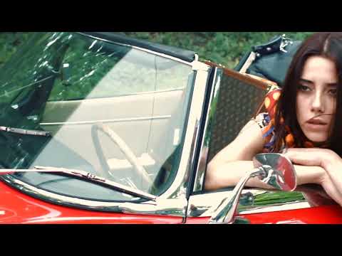 Cansu Dere seni Seviyorum