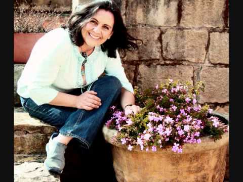 download lagu mp3 mp4 Abril Instrumento Del Amor, download mp3 Abril Instrumento Del Amor free download mp3, download mp3 Abril Instrumento Del Amor
