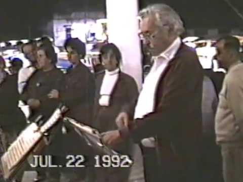 MAESTRO ZEZÉ DE CARLITO REGENDO A EUTERPE MADALENENSE EM 1992.