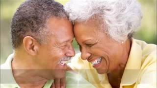 Little Moments - Brad Paisley (lyrics)