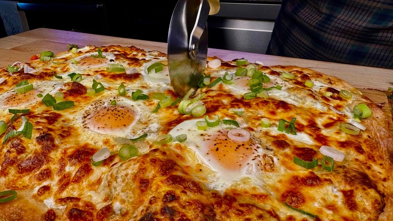 This Breakfast Pizza Tastes Like a Dream