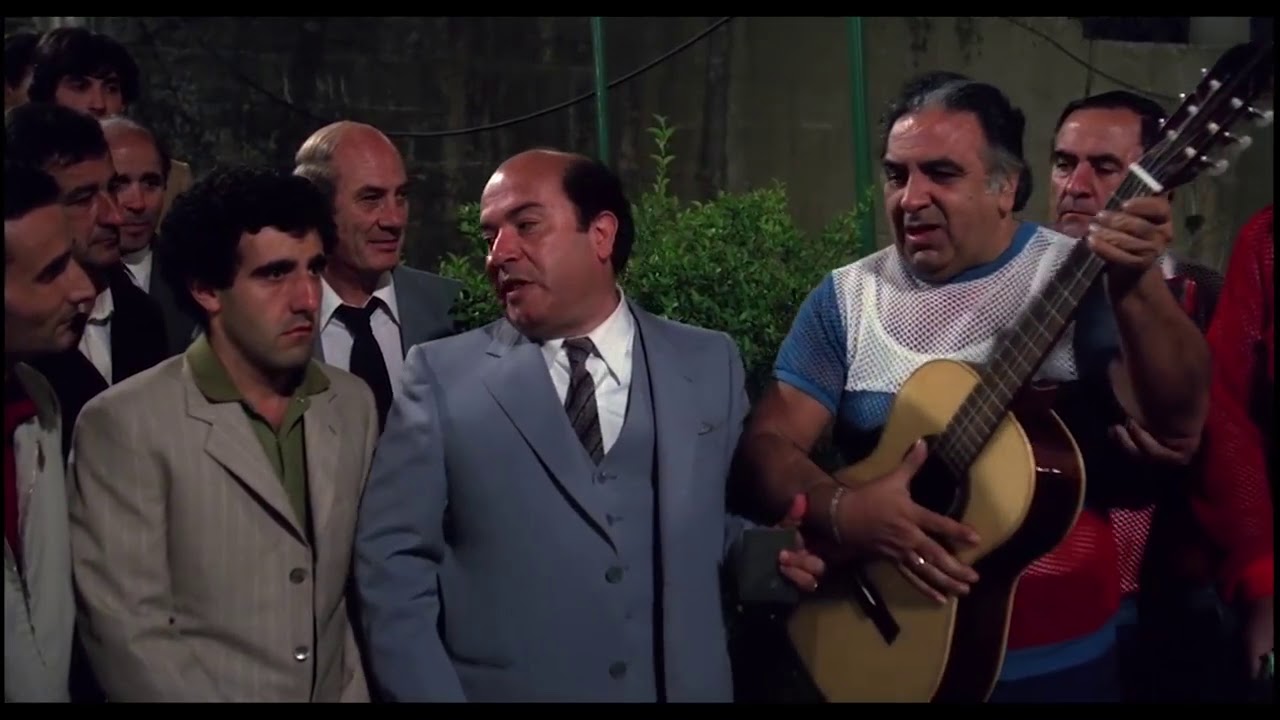 Lino Banfi Non sono frocione, non mi chiamo Fri fri sono il Commissario