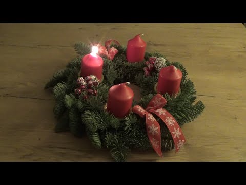 1. Advent Kerze Adventskranz 2 Stunden als Hintergrund Handy TV Laptop Tablet
