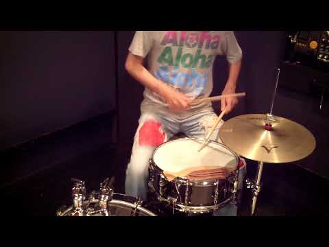 Nate Smith 's Cool Funk Groove #2 ( The Fearless Flyers - Ace of Aces ) - Drum Lesson #373