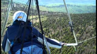 preview picture of video 'Hang Gliding Mt Greylock Massachusetts, May 20, 2012'